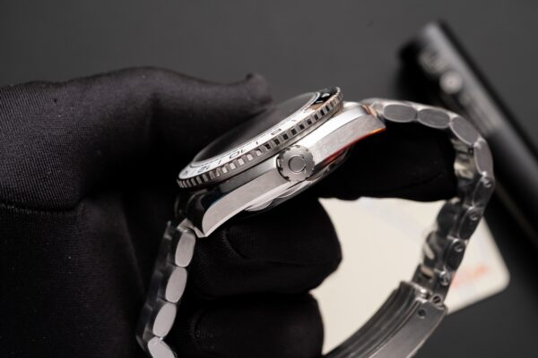 Omega Replica Watch Seamaster Planet Ocean 600m Black Dial 43.5mm - Image 6