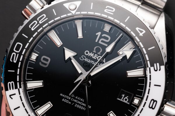 Omega Replica Watch Seamaster Planet Ocean 600m Black Dial 43.5mm - Image 4