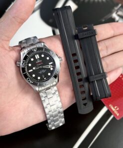 Alternative view of Omega Seamaster Diver 300m Co-Axial Replica Watch Black Dial VS Factory 42mm