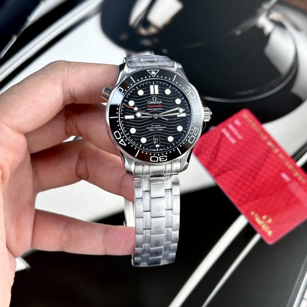 Omega Seamaster Diver 300m Co-Axial Replica Watch Black Dial VS Factory 42mm - Image 4
