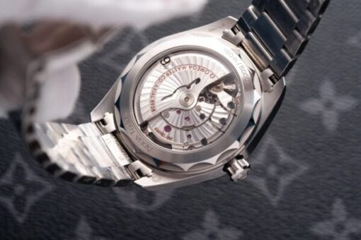 Omega Seamaster Aqua-Terra Blue Dial Replica Watch VS Factory 43mm - Image 6