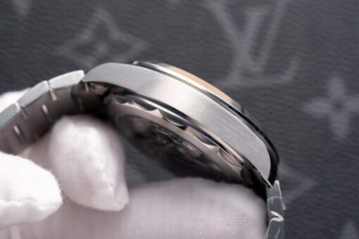 Omega Seamaster Aqua-Terra Blue Dial Replica Watch VS Factory 43mm - Image 5