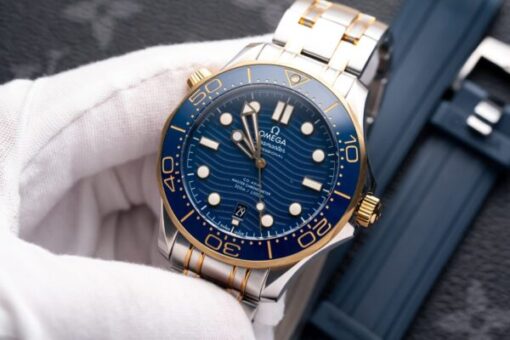 Omega Seamaster DemiGod Replica 1:1 Watch Blue Dial 42mm - Image 4