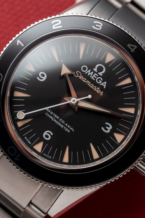 Omega Seamaster 007 Replica Watch Black Dial VS Factory 41mm - Image 4
