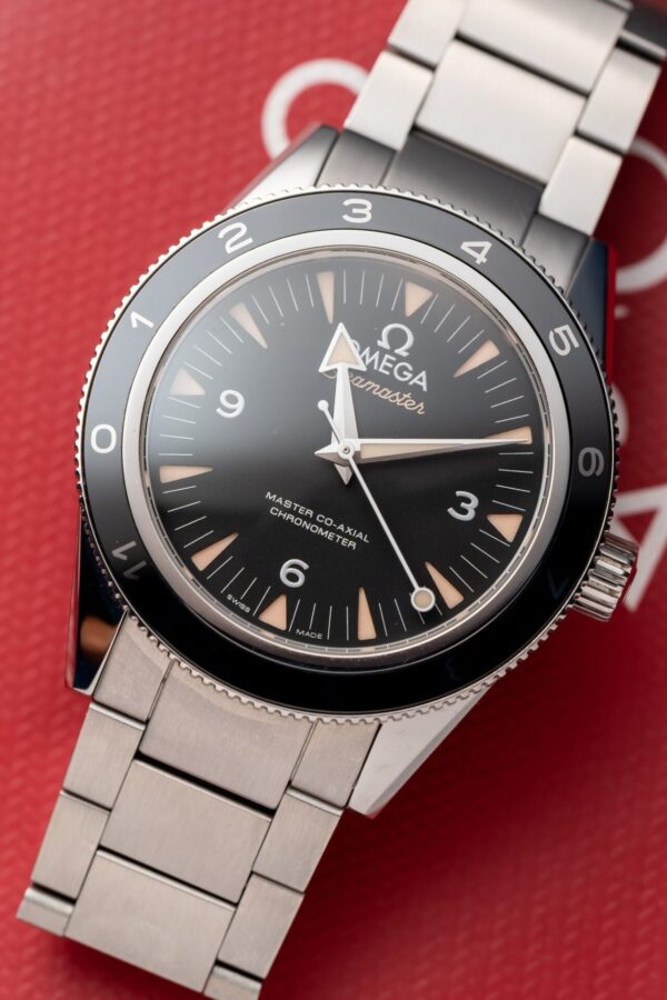 Omega Seamaster 007 Replica Watch Black Dial VS Factory 41mm - Image 3