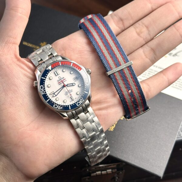 Omega Seamaster Profesional 007 Replica Watch VS Factory 41mm - Image 2