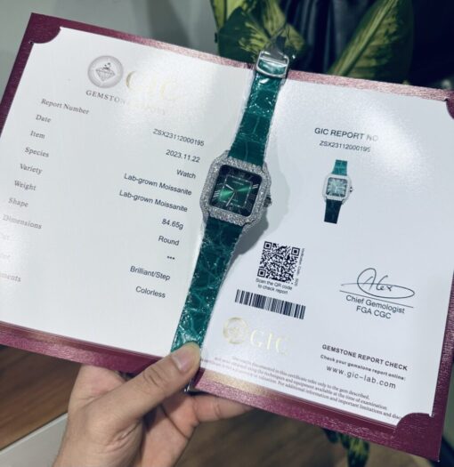 Cartier Santos With Green Moissanite Replica Watch 39.8mm