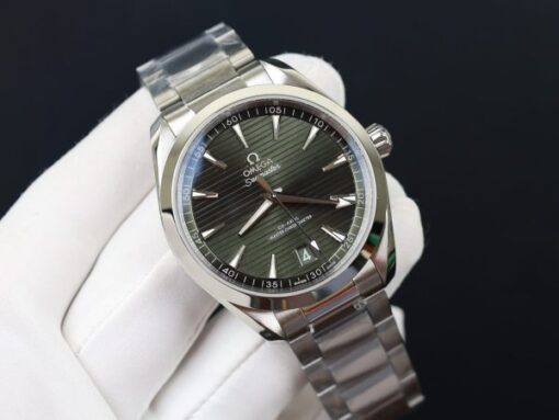 Omega Replica Watch Seamaster Aqua Terra Green Dial Metal Wire 41mm - Image 5