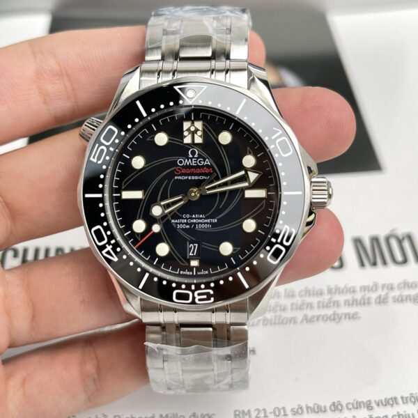 Omega Replica Watch Seamaster James Bond 007 Black Dial VS Factory 42mm - Image 3