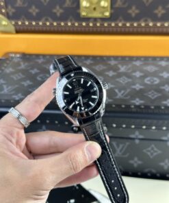 Omega Seamaster Planet Ocean Replica Watch Black Dial VS Factory 39.5mm