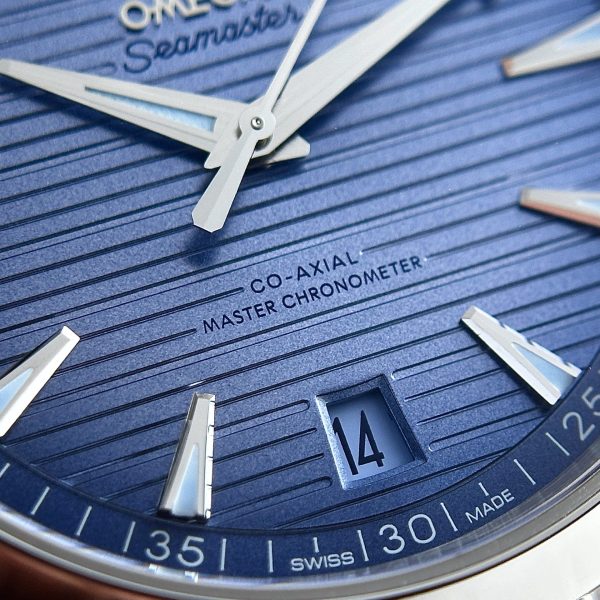 Omega Seamaster Summer Blue Dial Replica Watch VS Factory 41mm - Image 5