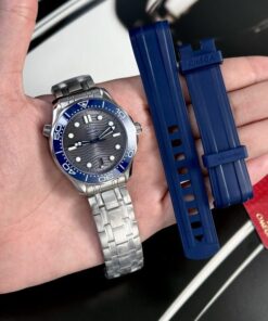 Alternative view of Omega Replica Watch Seamaster Diver 300M Gray Dial VS Factory 42mm