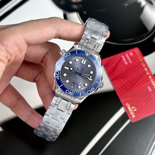 Omega Replica Watch Seamaster Diver 300M Gray Dial VS Factory 42mm - Image 3