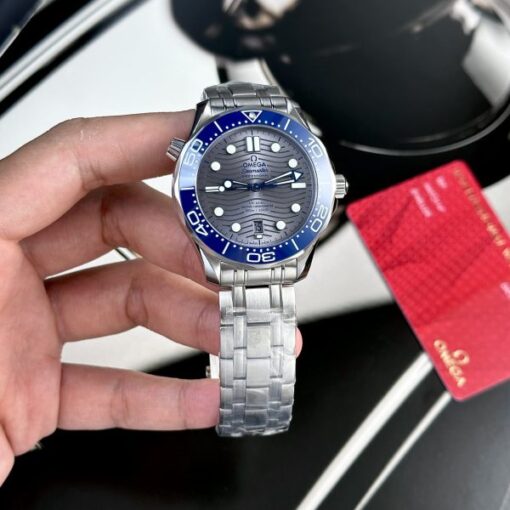 Omega Replica Watch Seamaster Diver 300M Gray Dial VS Factory 42mm - Image 4
