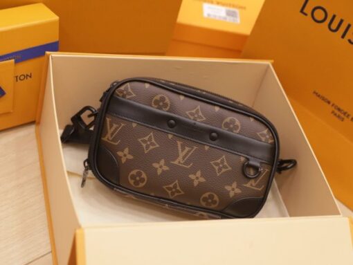 Louis Vuitton LV Wearable Wallet Crossbody Bag Brown 11×18.5×6.5cm - Image 2