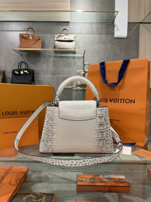 Louis Vuitton Capucines Albino Crocodile Bag Like Auth 27cm - Image 4