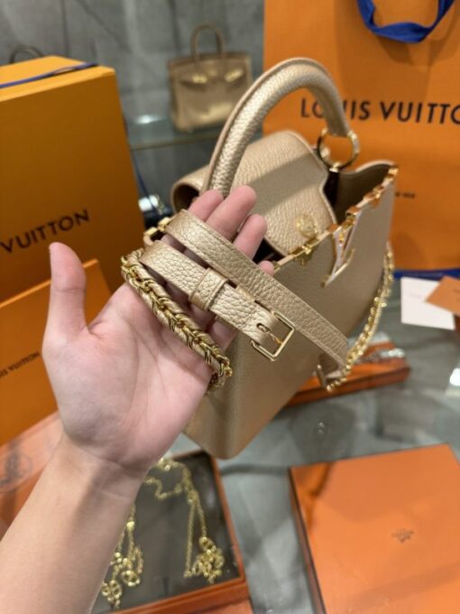 Louis Vuitton Capucines BB Crocodile Mat Like Auth 27cm Bag - Image 9