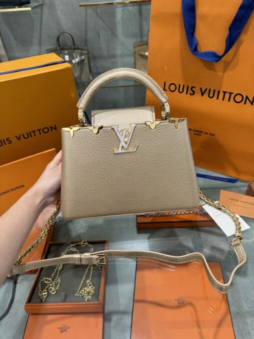 Louis Vuitton Capucines BB Crocodile Mat Like Auth 27cm Bag - Image 4