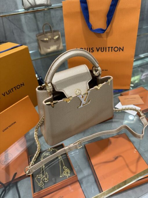 Louis Vuitton Capucines BB Crocodile Mat Like Auth 27cm Bag - Image 7