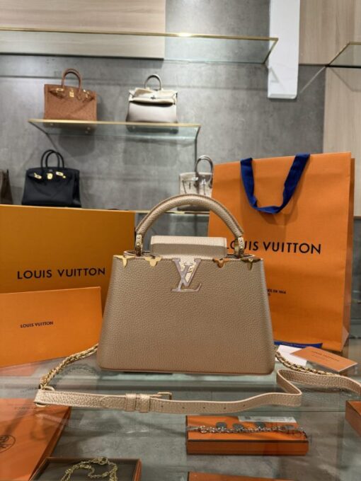 Louis Vuitton Capucines BB Crocodile Mat Like Auth 27cm Bag - Image 2