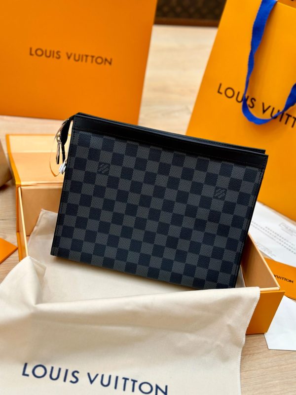 Louis Vuitton Pochette Voyage MM Monogram Eclipse Graphite Bag 26cm - Image 3