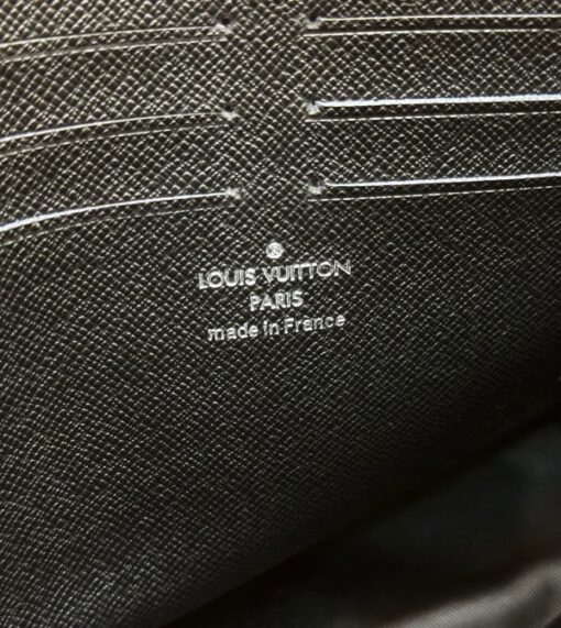 Louis Vuitton Pochette Voyage MM Monogram Eclipse Graphite Bag 26cm - Image 6