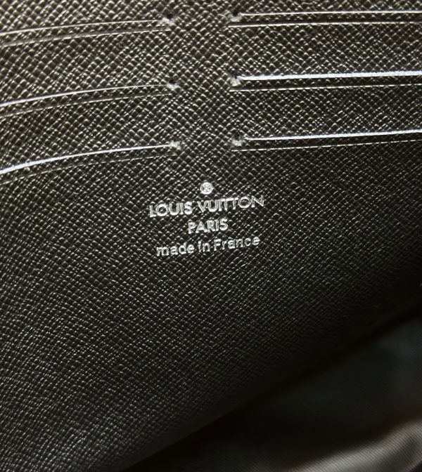 Louis Vuitton Pochette Voyage MM Monogram Eclipse Graphite Bag 26cm - Image 6