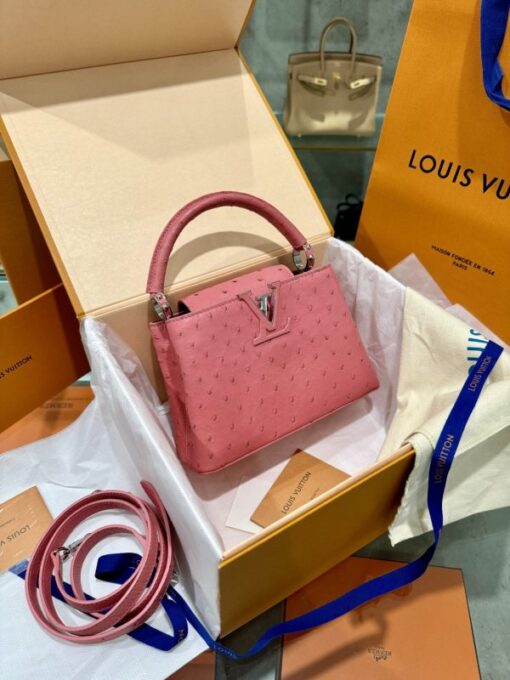Louis Vuitton Capucines Imported Ostrich Leather Handbag Pink 21cm - Image 3