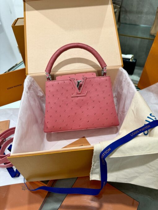 Louis Vuitton Capucines Imported Ostrich Leather Handbag Pink 21cm