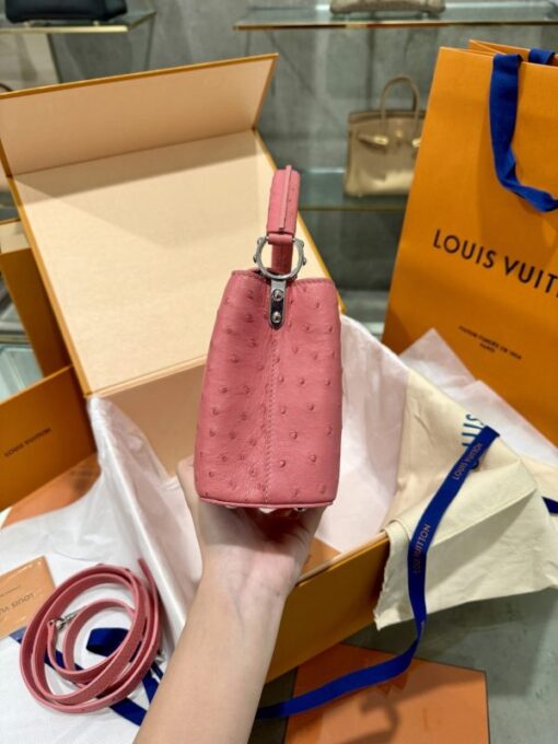 Louis Vuitton Capucines Imported Ostrich Leather Handbag Pink 21cm - Image 6