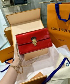 Alternative view of Louis Vuitton Cherrywood Chain Wallet Patent Red Leather 19cm