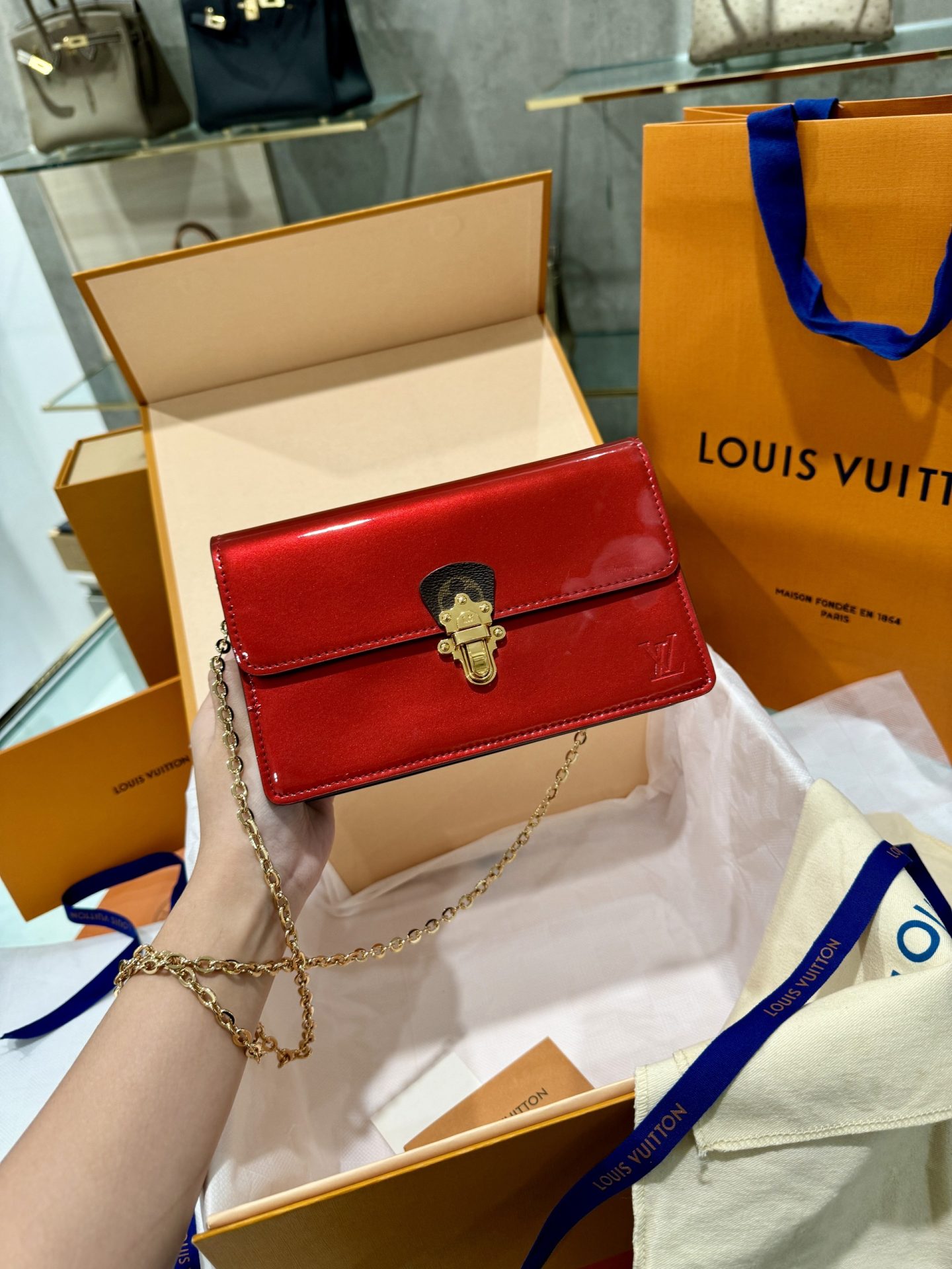 Louis Vuitton Cherrywood Chain Wallet Patent Red Leather 19cm