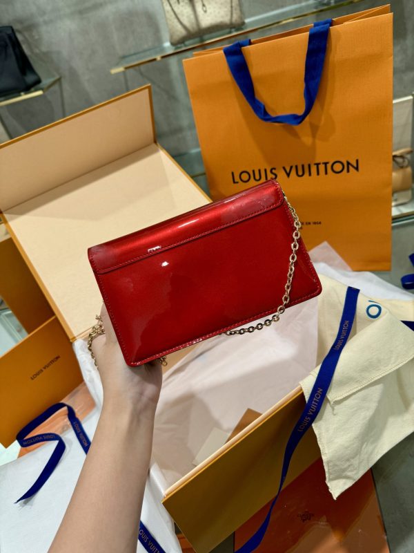 Louis Vuitton Cherrywood Chain Wallet Patent Red Leather 19cm - Image 4