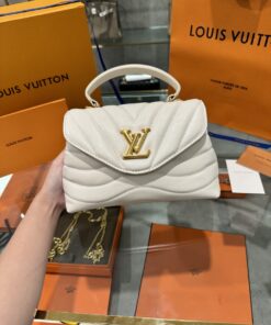 Louis Vuitton Hold Me Milky White Handbag Like Auth 23x15x10cm