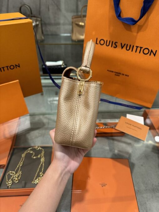 Louis Vuitton LV Capucines Light Color Super Quality Handbag 21x14x8cm - Image 5