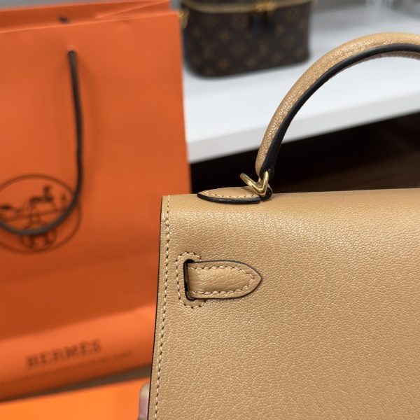 Hermes Kelly Mini Women’s Handbag Brown Gold Lock Like Auth 20cm - Image 6