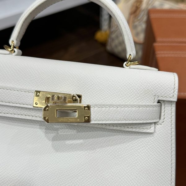Hermes Kelly Mini Women’s Super Quality White Handbag with Gold Lock 20cm - Image 5