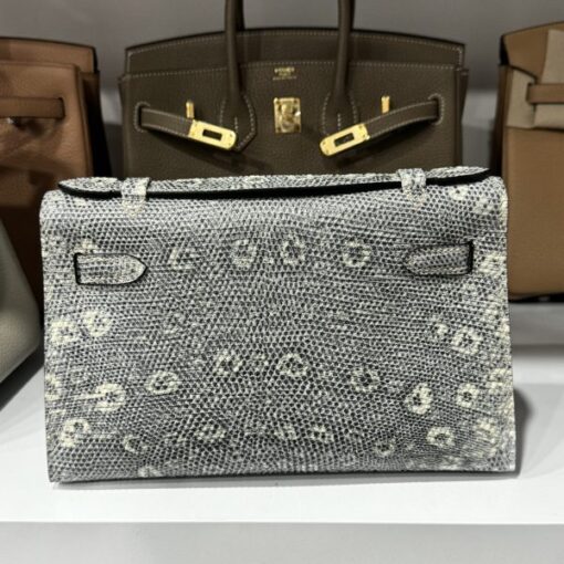 Hermes Kelly Women’s Lizard Leather Handbag with Super Quality Gold Lock 22x7x3cm - Image 3