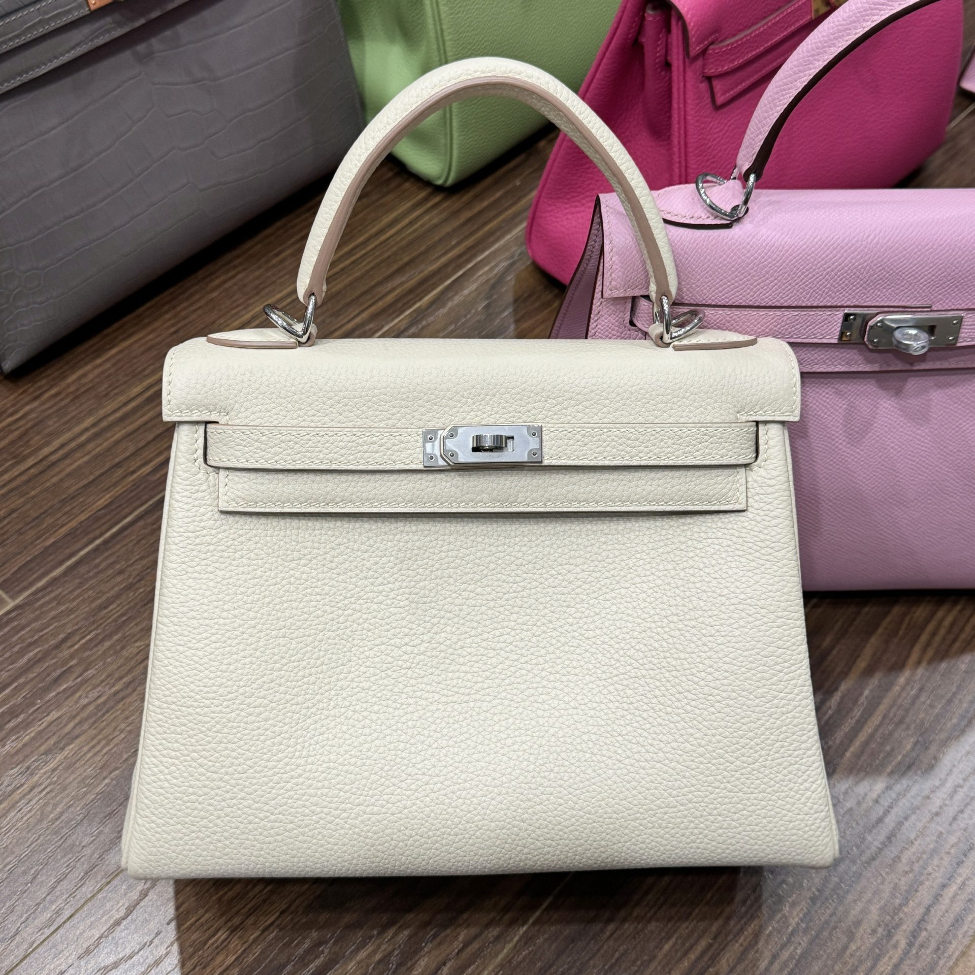 Hermes Kelly Women’s White Handbag Silver Lock Super Quality Size 25cm