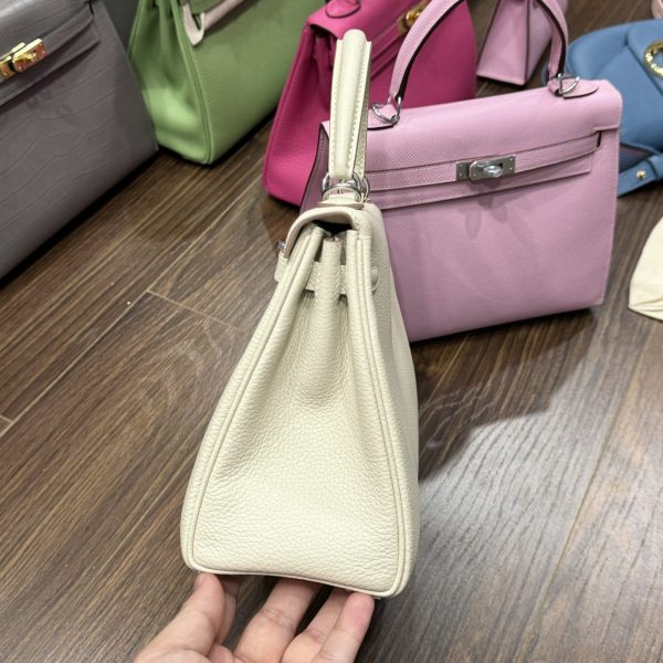 Hermes Kelly Women’s White Handbag Silver Lock Super Quality Size 25cm - Image 4