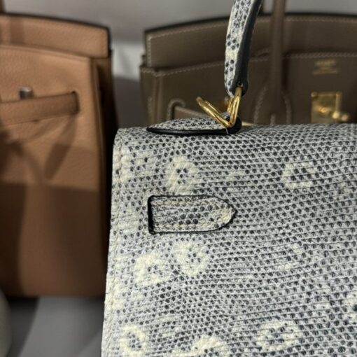 Hermes Kelly Women’s Handbag Lizard Skin Yellow Lock Size 28cm - Image 7