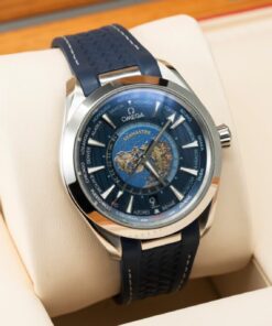 Omega Best Replica Watch Seamaster Aqua Terra Blue Dial Rubber Strap 43mm