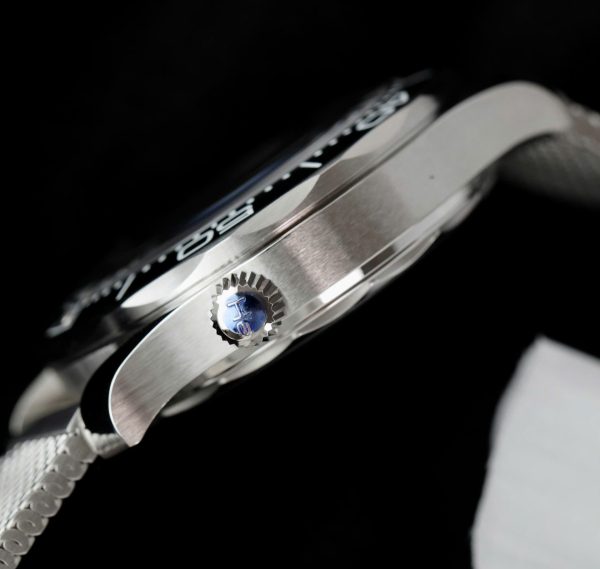 Omega Seamaster Diver 300M Co-Axial Master Chronometer Best Replicas VS Factory 42mm - Image 9
