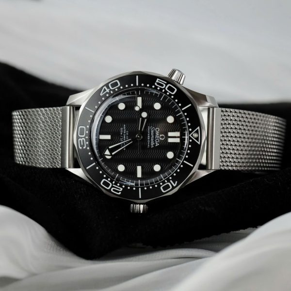 Omega Seamaster Diver 300M Co-Axial Master Chronometer Best Replicas VS Factory 42mm - Image 3