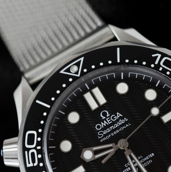Omega Seamaster Diver 300M Co-Axial Master Chronometer Best Replicas VS Factory 42mm - Image 6