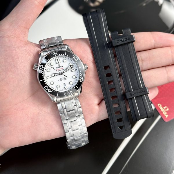 Omega Replica Watches Seamaster Diver 300M White Dial VS Factory 42mm - Image 2