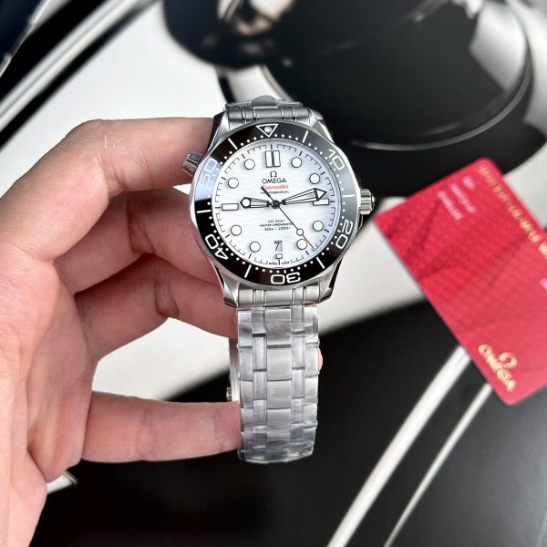 Omega Replica Watches Seamaster Diver 300M White Dial VS Factory 42mm - Image 3