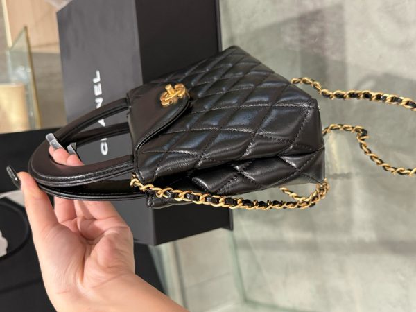 Chanel 23K Kelly Women’s Handbag, Black Glossy Leather, Super Quality 19x13x7cm - Image 5