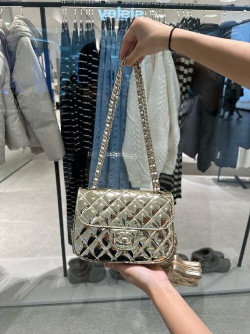 Chanel 24C Women’s Handbag Metallic Gold Like Auth 20x15x4cm - Image 2