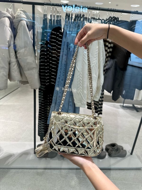 Chanel 24C Women’s Handbag Metallic Gold Like Auth 20x15x4cm - Image 4